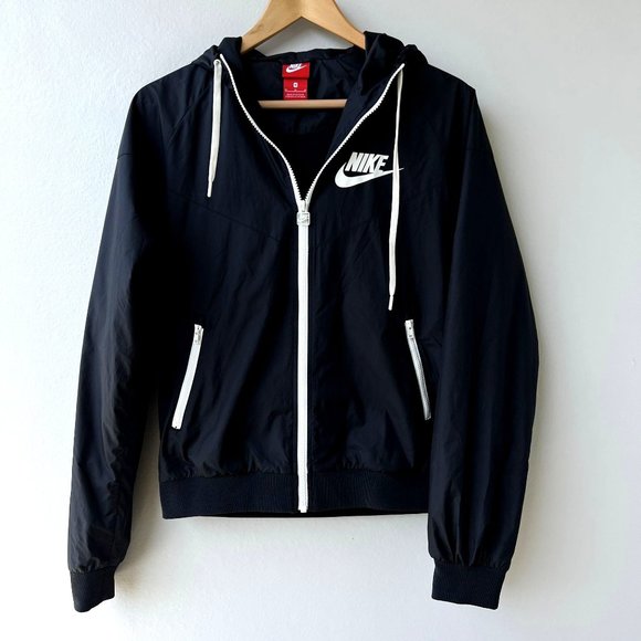 Nike Black Full Zip Windbreaker Jacket Sports Activewear Original Size Medium - Picture 1 of 8